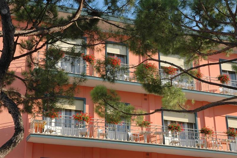 Hotel Moderno Τζεσόλο Λίντο Εξωτερικό φωτογραφία
